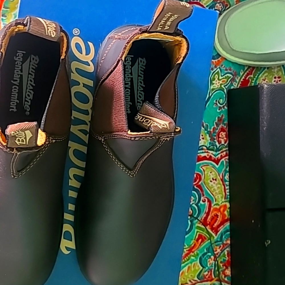 Blundstone BL550 Classic 550 Chelsea Boot 7.5 new walnut